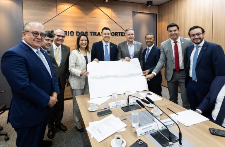 BR-232 receberá R$ 41 milhões para revitalização após acerto entre Raquel e Renan Filho