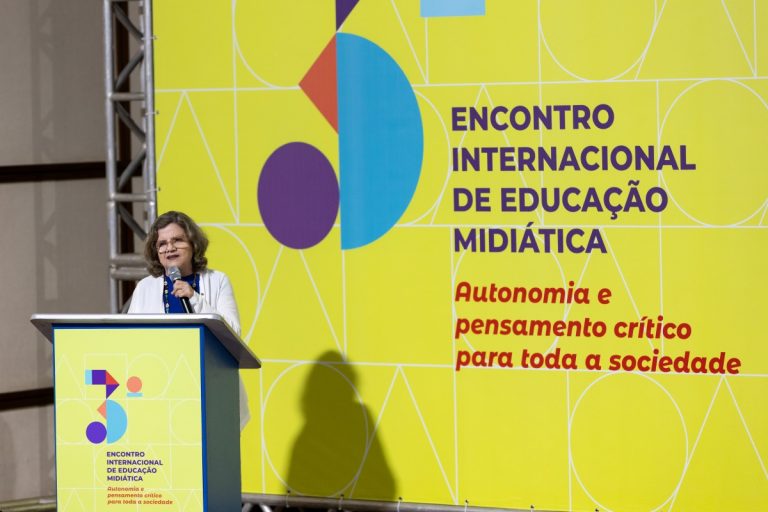 Teresa Leitão defende Educação Midiática no 3º Encontro Internacional
