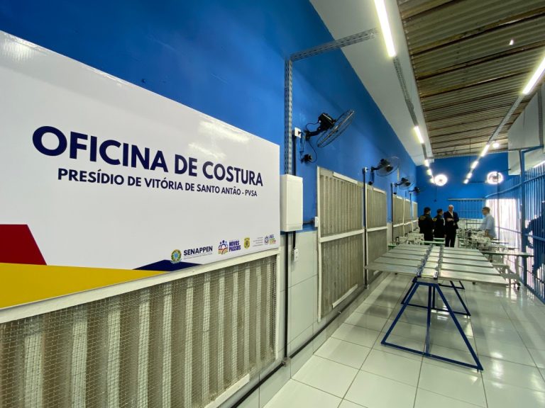 Governo inaugura 20ª oficina no Presídio da Vitória de Santo Antão para produção de fardas