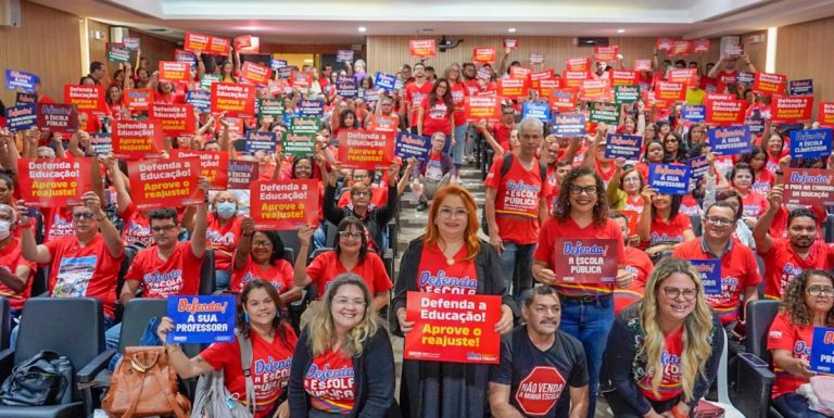 Conquista do Sintepe e da negociação na Alepe: aprovado reajuste da Educação e a progressão na carreira
