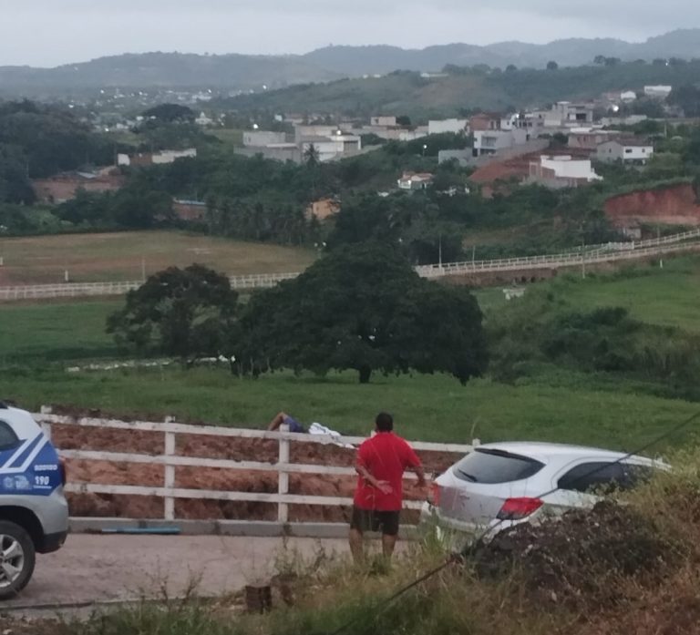 Rapidinhas Policiais: homicídios e apreensões do tráfico em Vitória de Santo Antão