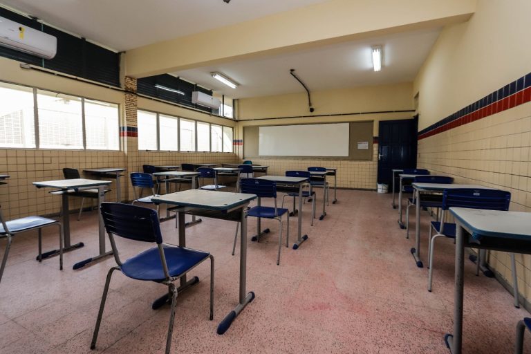 Educação de PE com inscrições abertas para Exame Supletivo Anual 2025