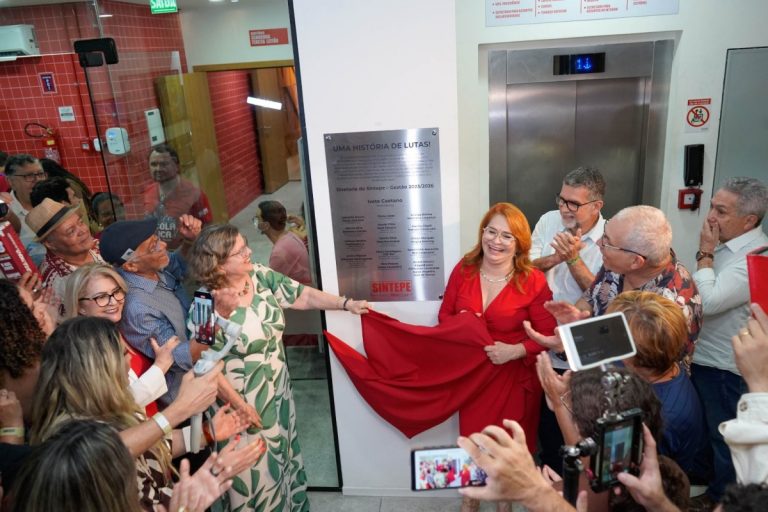 Sintepe inaugurou nova sede com ato político e celebração para a categoria