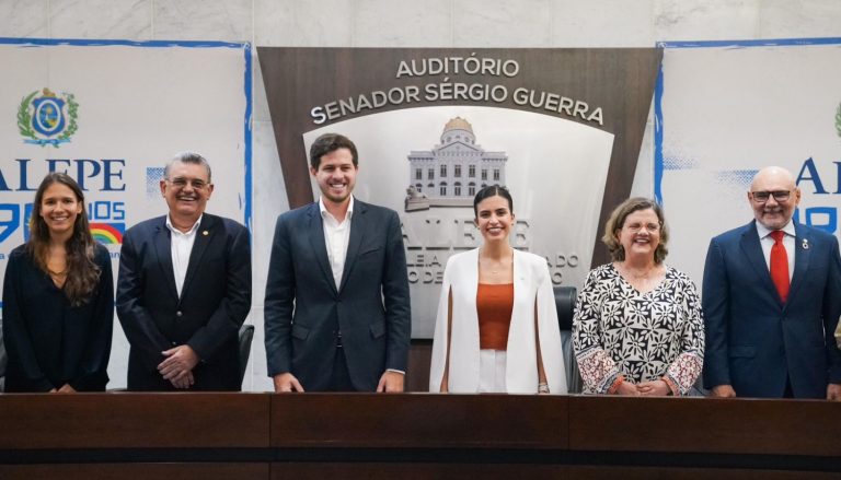 Seminário sobre Plano Nacional de Educação 2024-2034 ocorreu na Alepe
