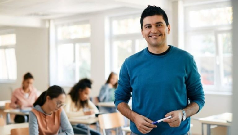 UFPE abre concurso para professor do Magistério Superior e carreira de Magistério do Ensino Básico, Técnico e Tecnológico (EBTT)