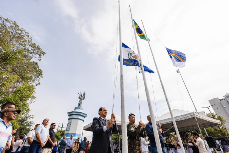 Vitória de Santo Antão abre Ato Cívico da Semana da Independência