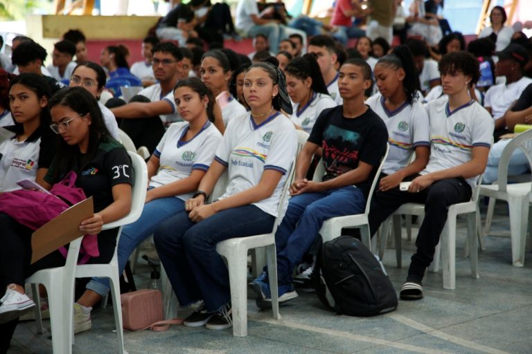Aulão para o Enem e avaliações externas acontece em 45 polos do Estado nesta sexta (10)