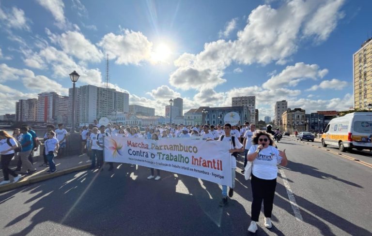 XII Marcha Pernambuco Contra o Trabalho Infantil pela proteção de crianças e adolescentes no meio digital