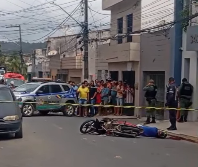 Homem foi executado enquanto pilotava na Matriz da Vitória de Santo Antão