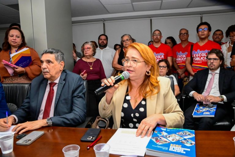 Sintepe questiona política de EJA por EAD e cobra avanços na política educacional durante reunião na Alepe