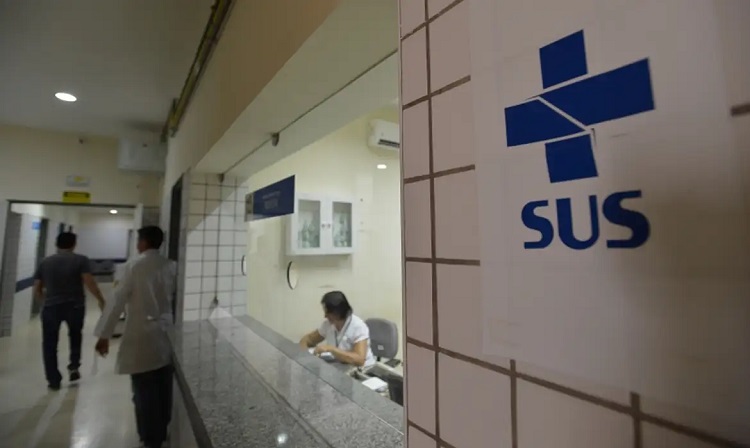 Maior força de trabalho do SUS, Enfermagem vive explosão de cursos a distância