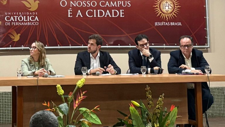 Câmara dos Deputados debateu em Recife impactos da escala 6 por 1