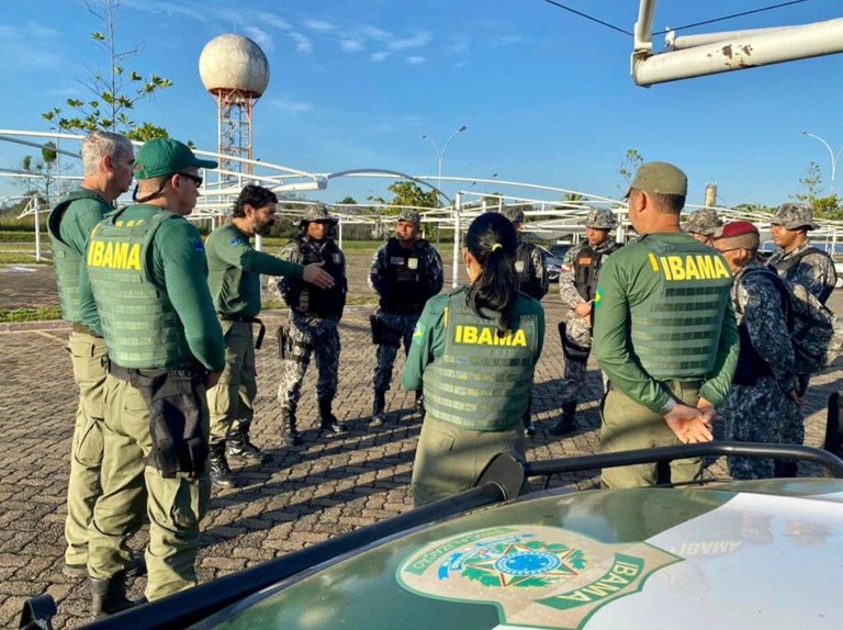 IBAMA e INCRA abrem seleção com 60 vagas e salários de até R$ 9,8 mil