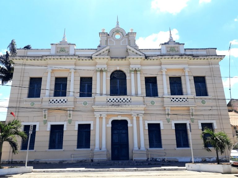 Goiana abriu processo seletivo para professores com 880 vagas