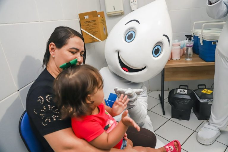 Vitória de Santo Antão inicia imunização inédita contra vírus respiratórios em bebês