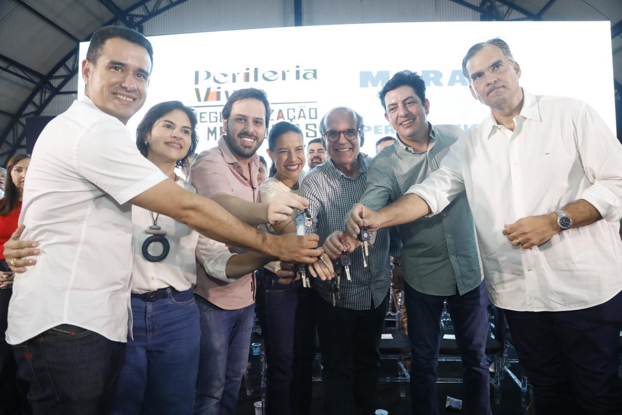 Vitória de Santo Antão recebeu ordem de construção de creche e seis novos ônibus escolares