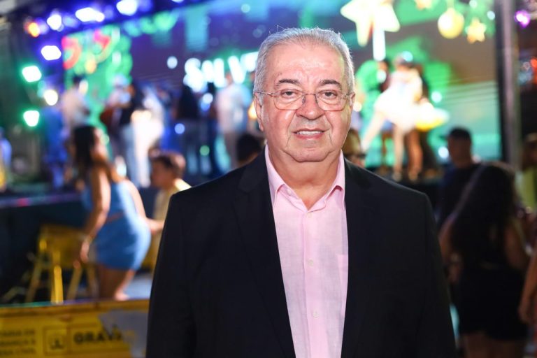 Justiça determina redução dos salários do prefeito e vereadores de Gravatá