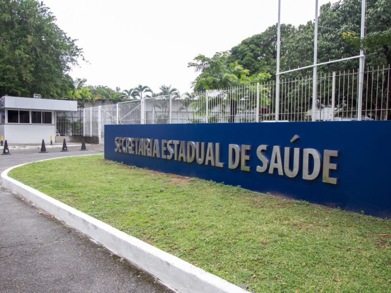 Saúde de Pernambuco abre seleção com mais de 100 vagas e salários de até R$ 3 mil