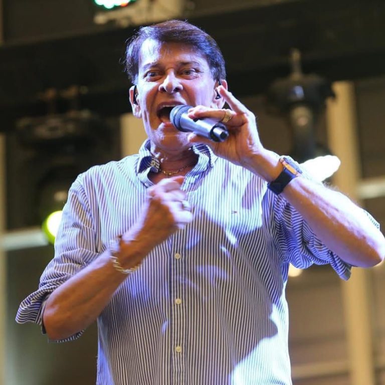 Dia das Mães terá festa em Vitória de Santo Antão com o cantor Adilson Ramos
