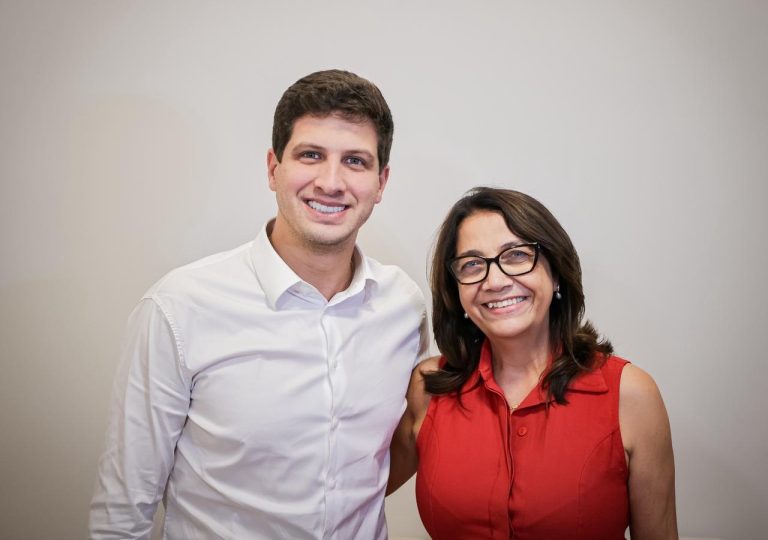 Prefeita de Escada declara apoio a João Campos
