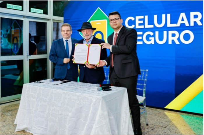 Presidente Lula lançou nova fase do Celular Seguro