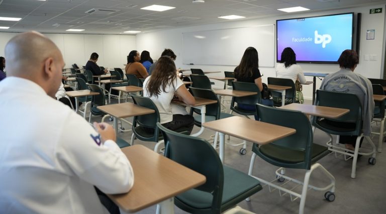 Zup abre vagas remotas em Desenvolvimento, Dados e Arquitetura de Software
