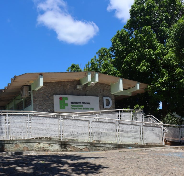 IFPE Vitória lança seleção de professores para o Programa Mulheres Mil