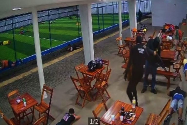 Encapuzados invadem society em Vitória de Santo Antão e matam mecânico