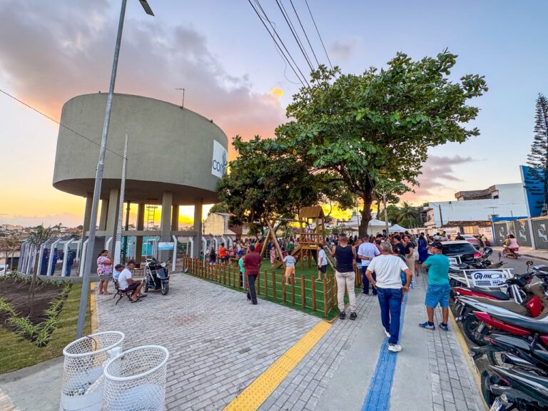 Terreno baldio se transforma em nova praça da Bela Vista, em Vitória