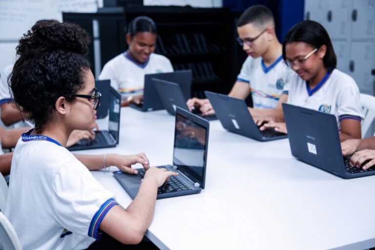Startup Praso abre vagas de Trainee com salário de R$ 10 mi