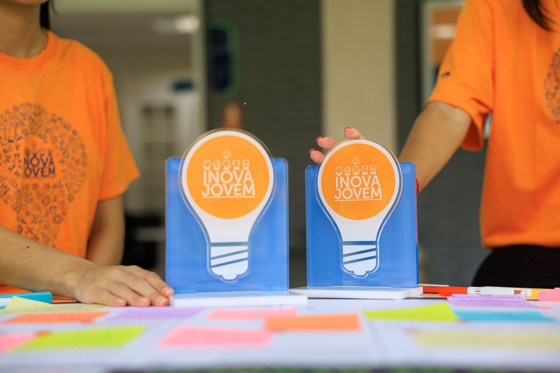 Estudantes de Vitória de Santo Antão chegam à final de competição nacional da Unicamp com projeto de educação financeira